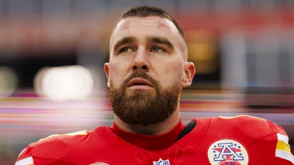 Bạn đã phát âm sai họ của Travis Kelce suốt thời gian qua