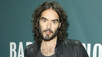 Tại sao Kimberly Guilfoles & Donald Thump Jr. mối quan hệ với Russell Brand lại kỳ lạ đến vậy