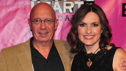 Luật & Trật tự: SVU's Dann Florek feeling about Mariska Hargitay