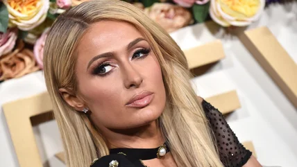 Paris Hilton đã kiếm được bao nhiêu tiền từ cuốn băng sex nổi tiếng của mình?