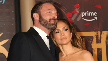 Cuộc nổi dậy và sự sụp đổ của Ben Affleck và câu chuyện tình yêu của Jennifer Lopez