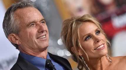 Vợ của Cheryl Hines, vợ của RFK Jr giải thích