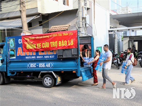 Người dân Ninh Thuận hướng về đồng bào vùng bão lũ miền Bắc