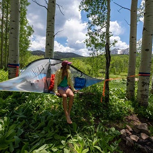 Thử ngủ trong một trong những chiếc Lay-Flat Hammock