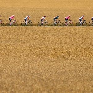 Điều gì xảy ra khi một người đi xe đạp nghiệp dư đi toàn bộ tuyến đường Tour de France