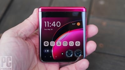 Ưu đãi hấp dẫn dành cho điện thoại thông minh Motorola: Tiết kiệm tới 300 USD khi mua Razr+