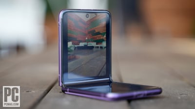 Đánh giá Motorola Razr (2023)