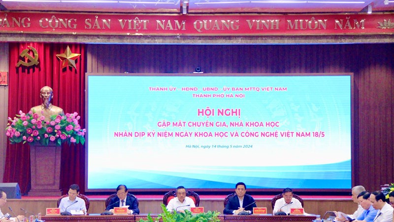 Mong muốn các nhà khoa học đề xuất nhiều ý tưởng đột phá, giải pháp sáng tạo để xây dựng Thủ đô