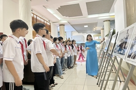 Hung Vuong Museum organizes activities commemorating the Dien Bien...