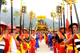 Main praying ceremony at Phuc Co Temple - a unique cultural feature