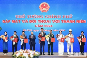 Phát huy vai trò xung kích của thanh niên trong công cuộc chuyển...