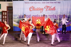 The performance for the 76th anniversary of the Song Lo Victory