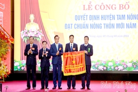 Tam Nong district is recognized as meeting New Rural Standard 2023