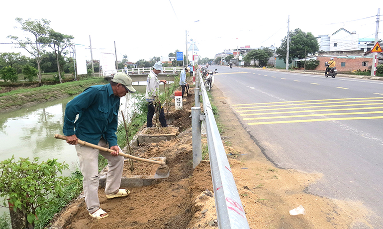 Mùa xuân là tết trồng cây