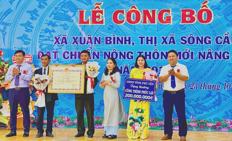 Xã Xuân Bình đạt chuẩn nông thôn mới nâng cao