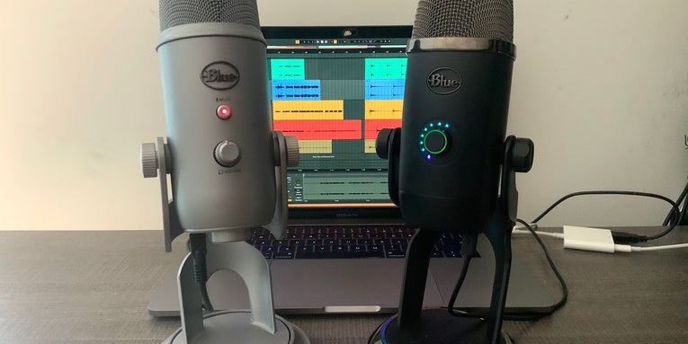 Logitech dành cho người sáng tạo Blue Yeti so với Yeti X: Bạn nên mua mic podcasting nào?