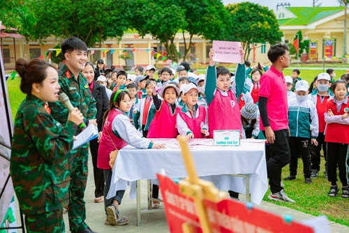 Trải nghiệm “Chúng em là chiến sĩ”