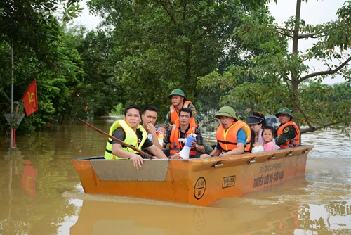 Tiếng gọi thao thiết trong lũ