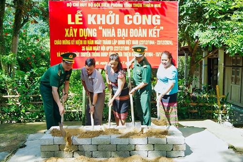 Bộ đội Biên phòng tỉnh Thừa Thiên Huế: Khởi công xây dựng nhà Đại đoàn kết cho người nghèo huyện A Lưới