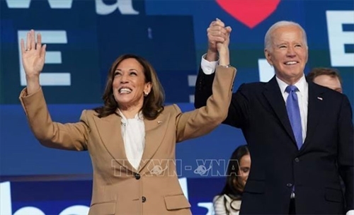 Bầu cử Mỹ 2024: Tổng thống Biden "tiếp lửa" cho bà Harris trong cuộc vận động tại bang chiến trường