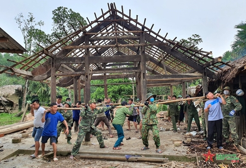 Mùa xuân trên những mái nhà ân tình