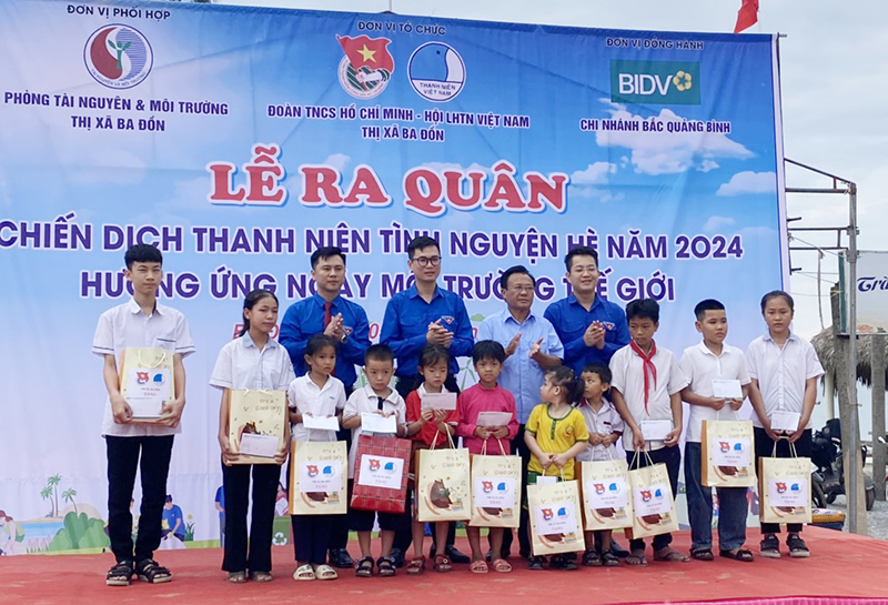 Lan tỏa Chiến dịch Thanh niên tình nguyện hè