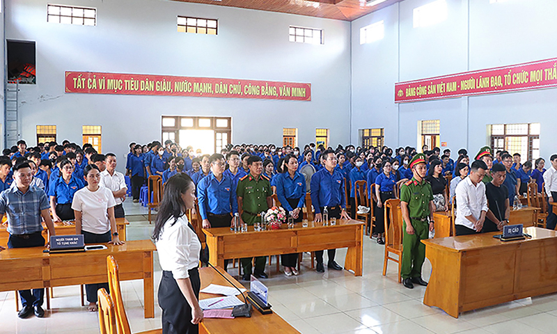 Phiên tòa giả định "Tuyên truyền, phổ biến pháp luật về phòng, chống ma túy học đường"