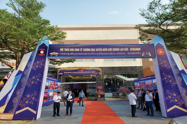 Lao Bao-Densavan Cross-border Economic Zone: Outstanding...