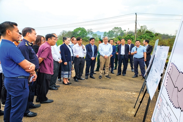 Quang Tri, Savannakhet to build a cross-border economic and trade zone