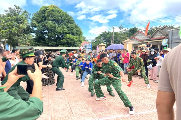 Sôi nổi Ngày hội Văn hóa – Thể thao thanh niên các dân tộc Hướng Hóa