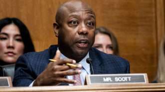 Tim Scott muốn vận chuyển nhà cửa