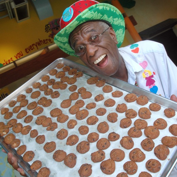 Wally Amos, Đấng Tạo Hóa nổi tiếng Amos Cookies, đã chết lúc 88