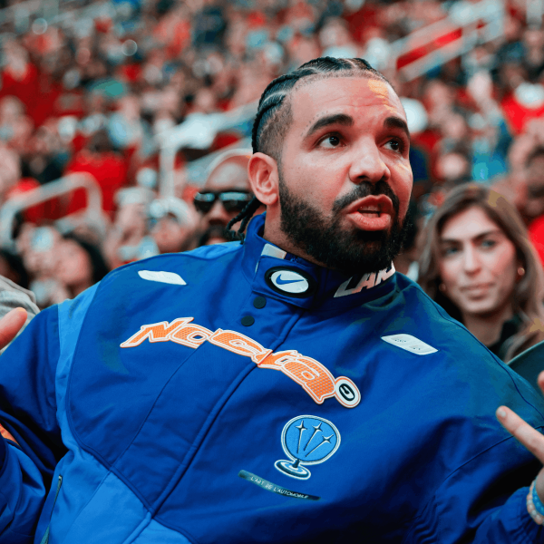 Drake bất ngờ phát hành ba bài hát mới, tính năng Playboi Carti