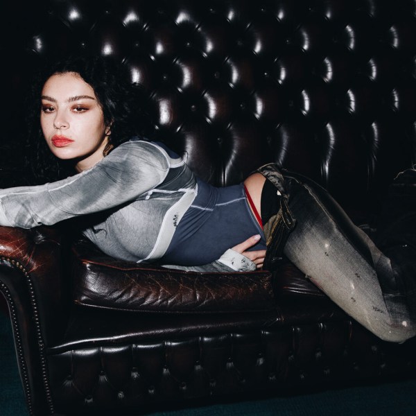 Charli XCX Không phải là giữ lại