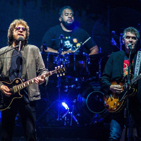 Jeff Lynne's Electric Light Orchestra Announce Over and Out Farewell Tour