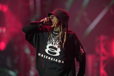 Lil Wayne nói trên Super Bowl