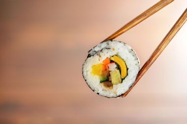 Đây là cách làm kimbap của TJ tại nhà