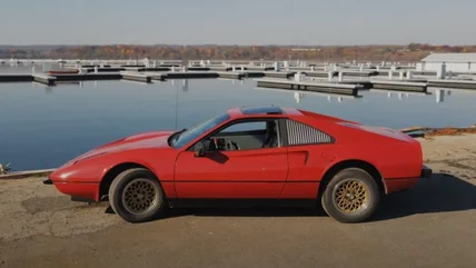 Mô hình Rare Pontiac Fiero lấy từ Ferrari