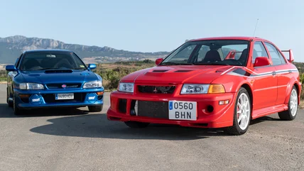 Taubishi Lancer Evolution Vs. Subaru Impreza WRX: xe nào tốt hơn?