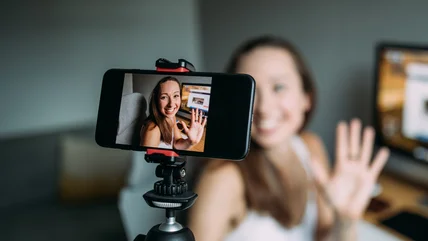 4 iPhone Accessories That Will Help You Get Into Vlogging