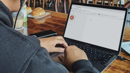 Cách dùng lời nói- Văn bản trên Google Docs