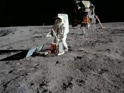 Hàng ngàn chiếc Moonquakes đã làm rúng động bờ sông Apollo