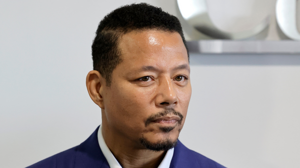 Tiến sĩ Terrence Howard giữ bằng sáng chế về công nghệ thực tế và giá rẻ?