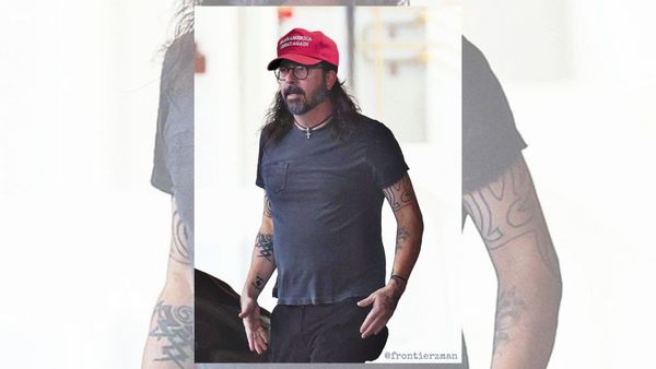 Ảnh thật của Dave Grohl mang mũ MAGA?