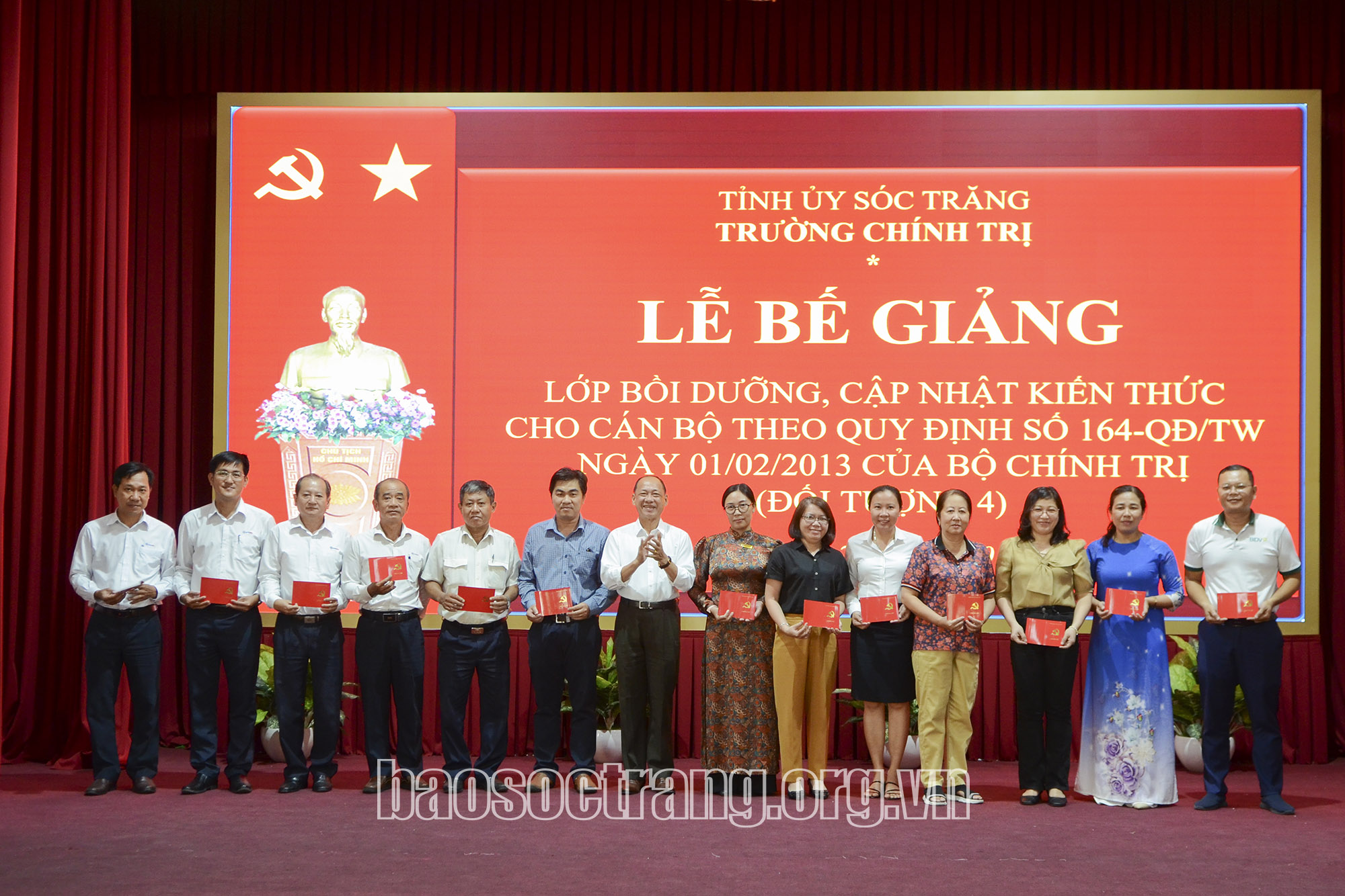 179 học viên hoàn thành chương trình bồi dưỡng, cập nhật kiến thức cho cán bộ theo Quy định số 164-QĐ/TW