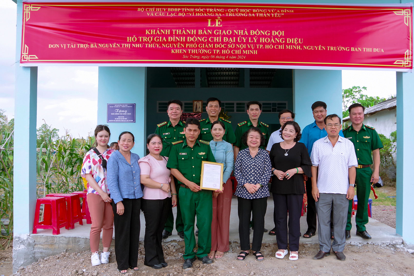 Bàn giao “Nhà đồng đội” cho quân nhân có hoàn cảnh khó khăn