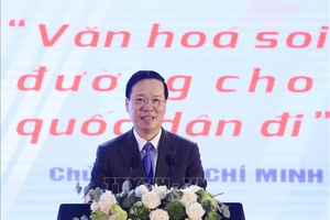 Chủ tịch nước dự Hội nghị đại biểu Nhà văn lão thành Việt Nam lần thứ nhất