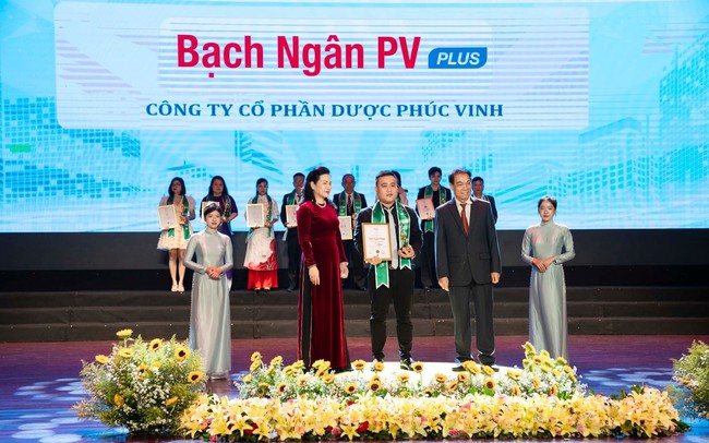 Dược Phúc Vinh khẳng định vị thế, chất lượng với giải thưởng về sản phẩm siro ho thảo dược