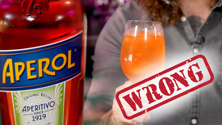 Đây là lý do tại sao Aperol Spritz của bạn tiếp tục rơi bằng phẳng