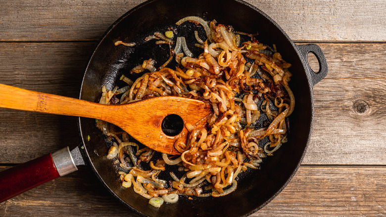 The Best Type Of Onion For Perfectly Sweet Caramelizing